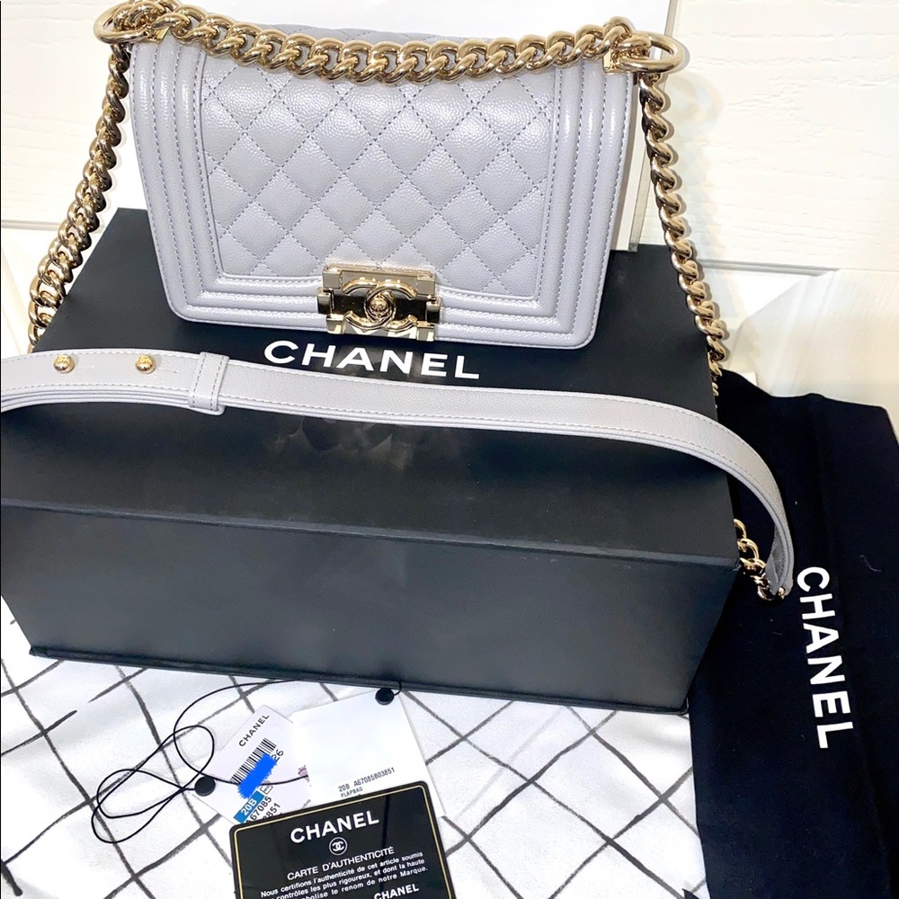 CHANEL BOY BAG SM GREY GHW - Picture 11 of 16